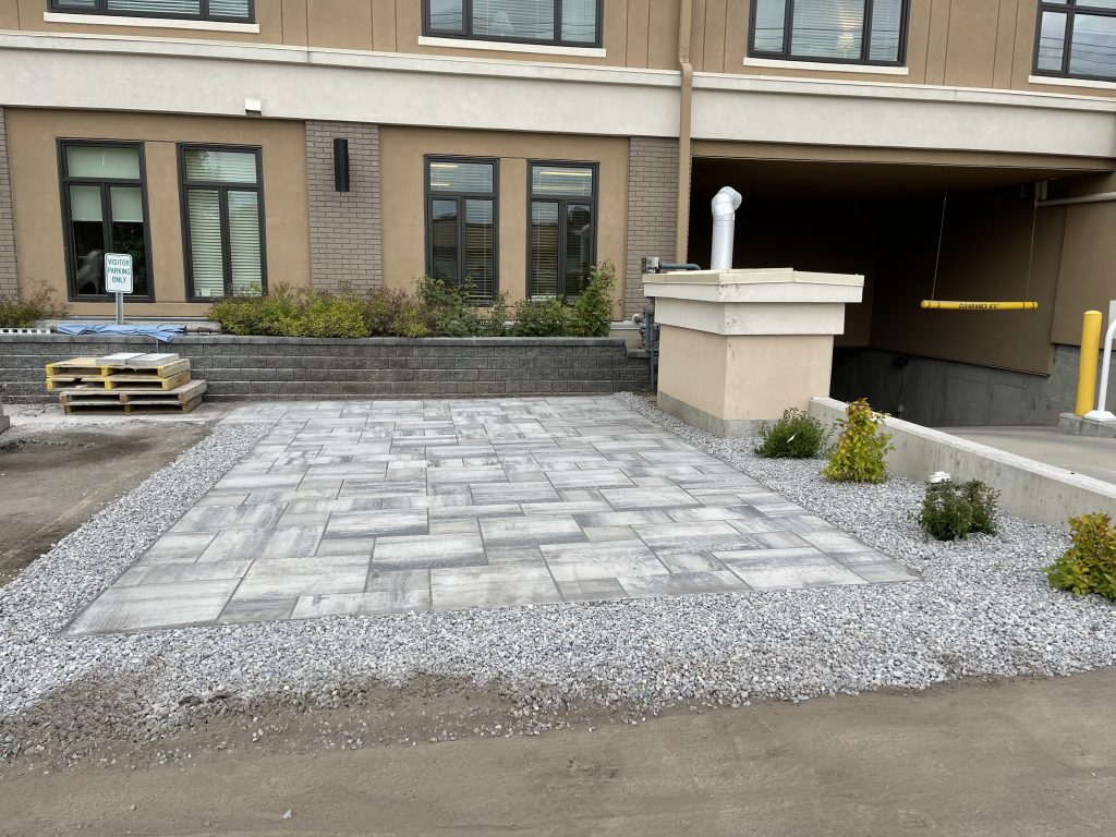 Commercial window cleaning services in Calgary