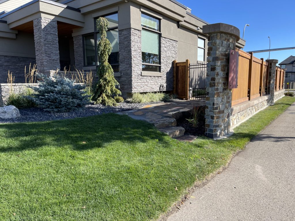 Lawn spring clean up services in Calgary